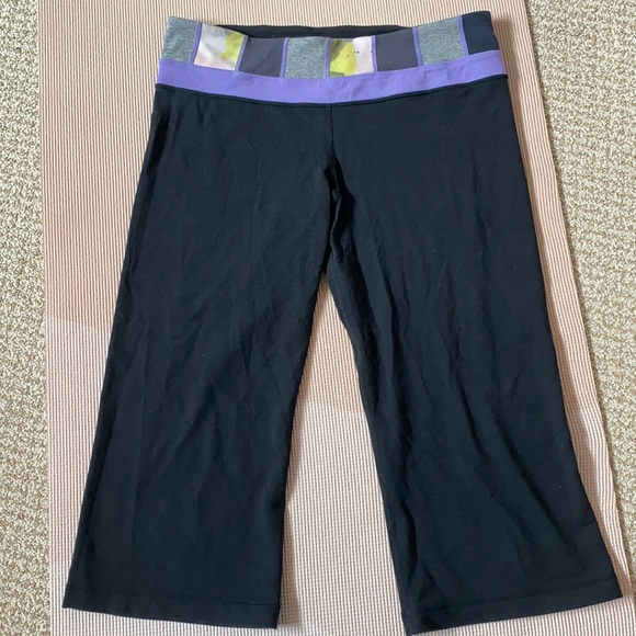 Lululemon Cropped Leggings - Picture 1 of 4